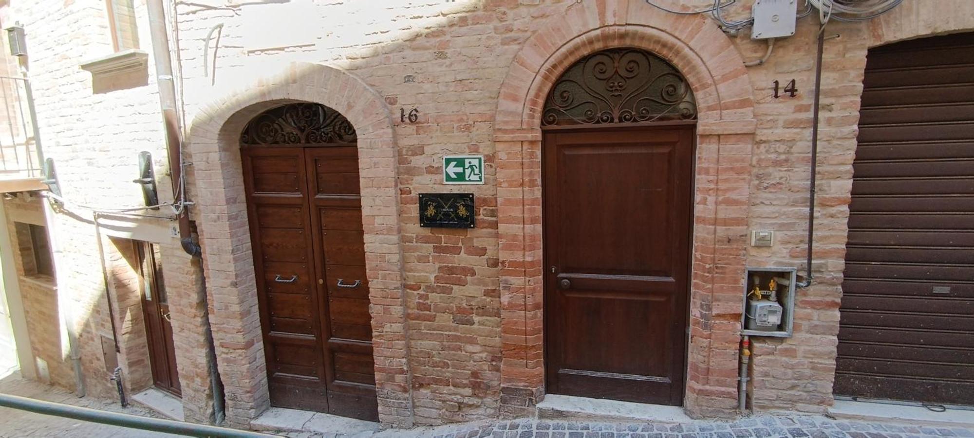 I Templari - Affittacamere Castignano Exteriör bild